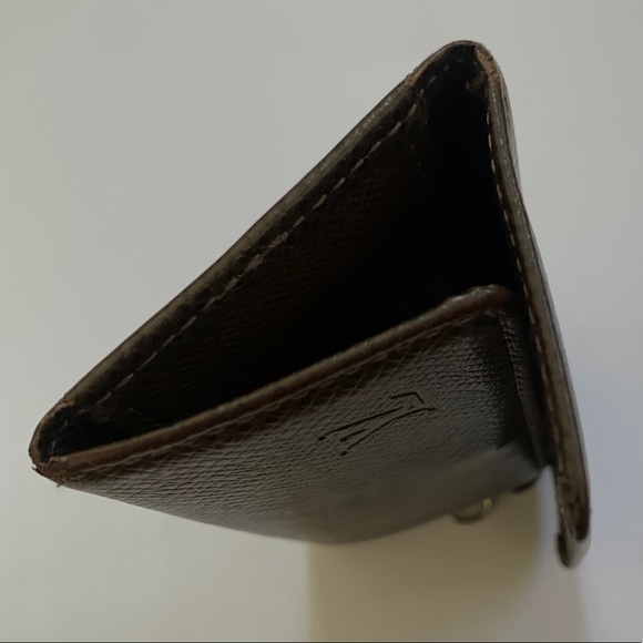 Louis Vuitton Taiga Multicles 4 Keyholder - Picture 6 of 12